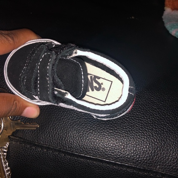 Vans a size 2 1/2 black and white - Picture 1 of 4